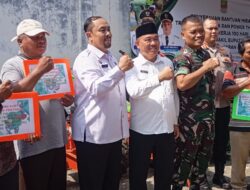Dinas Pertanian Kabupaten Bekasi Salurkan Bantuan Alsintan dalam Program 100 Hari Kerja Bupati Tahun 2025