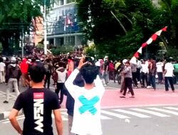 Medan Mencekam, Aksi Demo Anarkis Terpecah 3 Bagian Dipukul Mundur Aparat Pengamanan