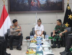Pererat Soliditas, Kapolda Kalteng Sambut Hangat Kunjungan Pangdam XXII/Tambun Bungai dan Gubernur di Mapolda