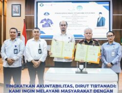 Dirut Perumda Tirtanadi Sumut Ardian Surbakti dan Kajatisu Harli Siregar Teken MoU Penanganan Perkara DATUN