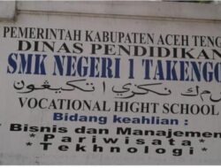 Prof. Dr. Sutan Nasomal: BOS Sudah Tanggung Biaya Anak Diberbagai Tingkatan Sekolah Iyuran Pungli Harus Di proses Hukum Pecat Kepsek Tsb!!