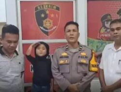 Bukannya Menangis Malah Gembira, Azkiya Si Anak Ceria Yang Bikin Netizen Heboh