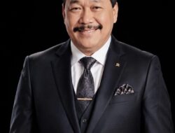Profesor Sutan Nasomal Sangat Yakin Presiden Prabowo Tutup Semua Pintu Setan Hanya Pintu Keadilan Untuk Rakyat Indonesia 