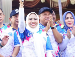 Semarakkan HUT ke-81 Pemkab Labuhanbatu, Bupati Maya Hasmita dan Wabup Jamri Lepas Jalan Santai di Panai Tengah
