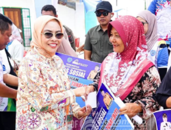 Semarak HUT ke-81, Bupati Labuhanbatu Serahkan Bantuan Sosial Kepada Warga Pesisir Panai Hilir